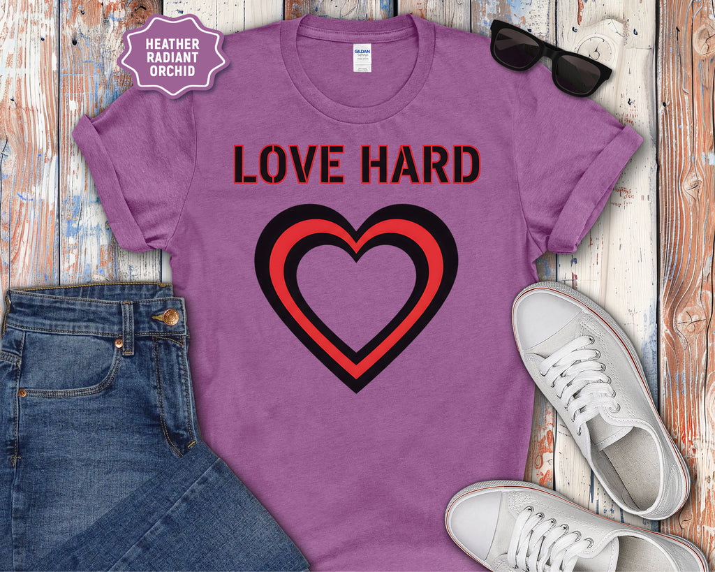 Love Hard heart graphic T-Shirt