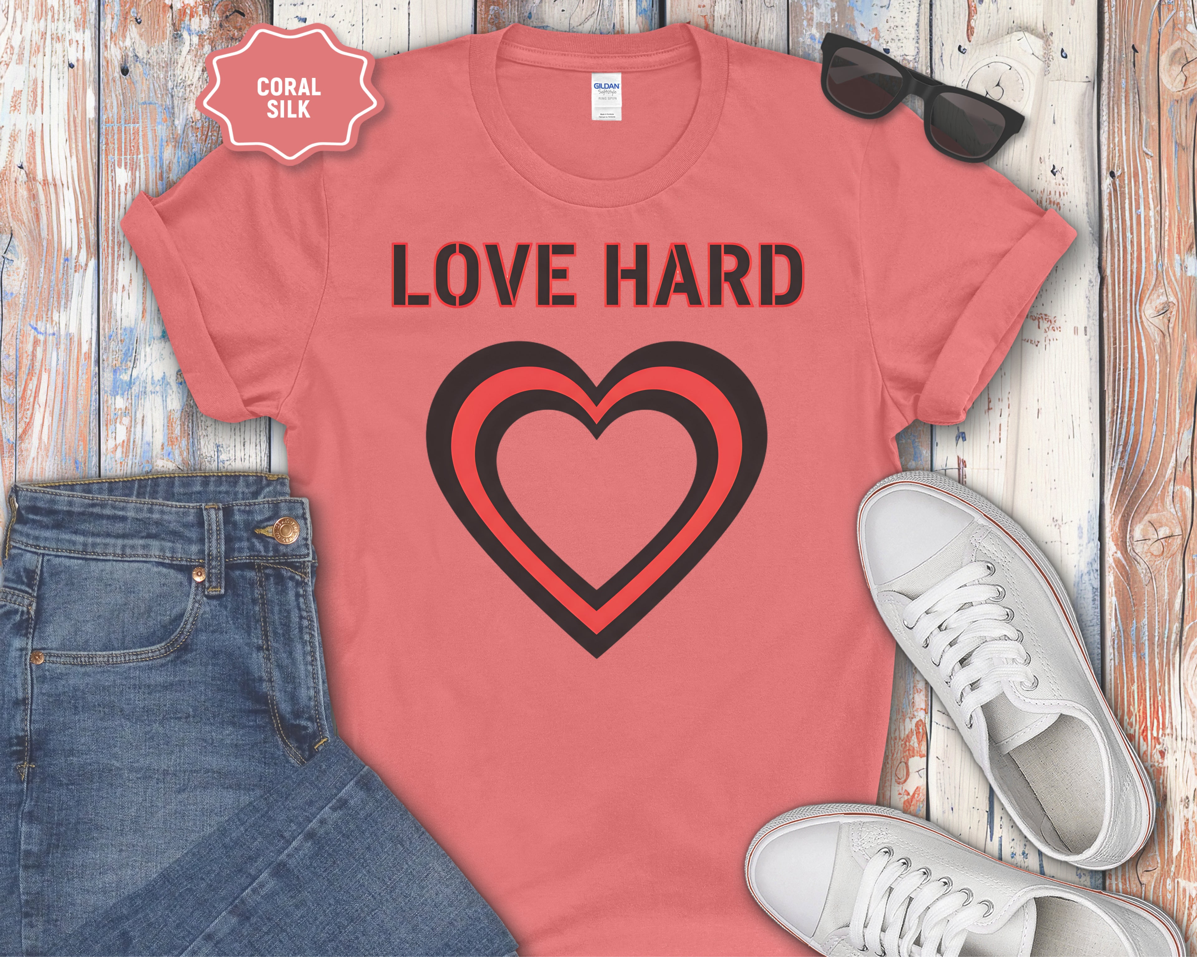 Love Hard heart graphic T-Shirt