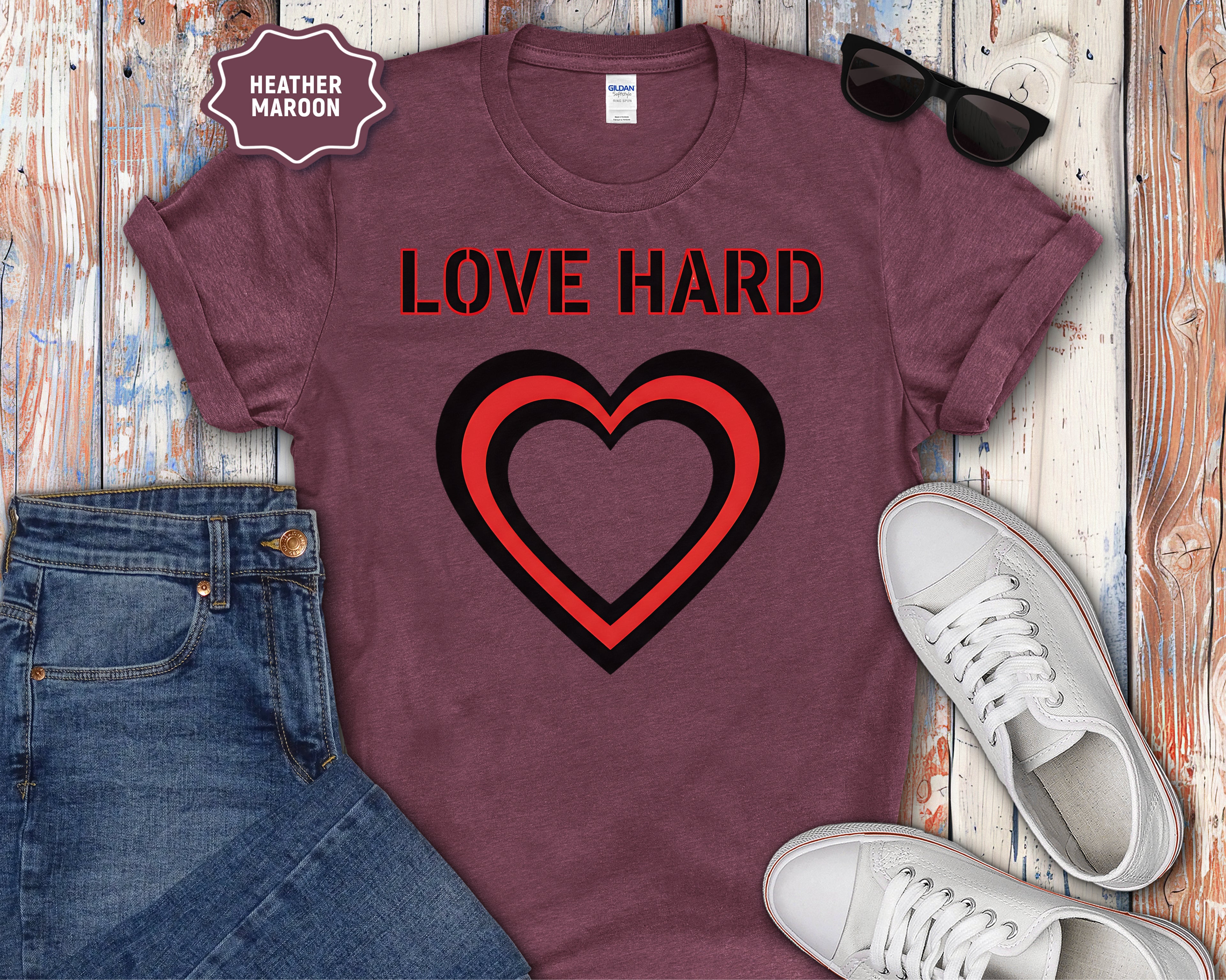 Love Hard heart graphic T-Shirt