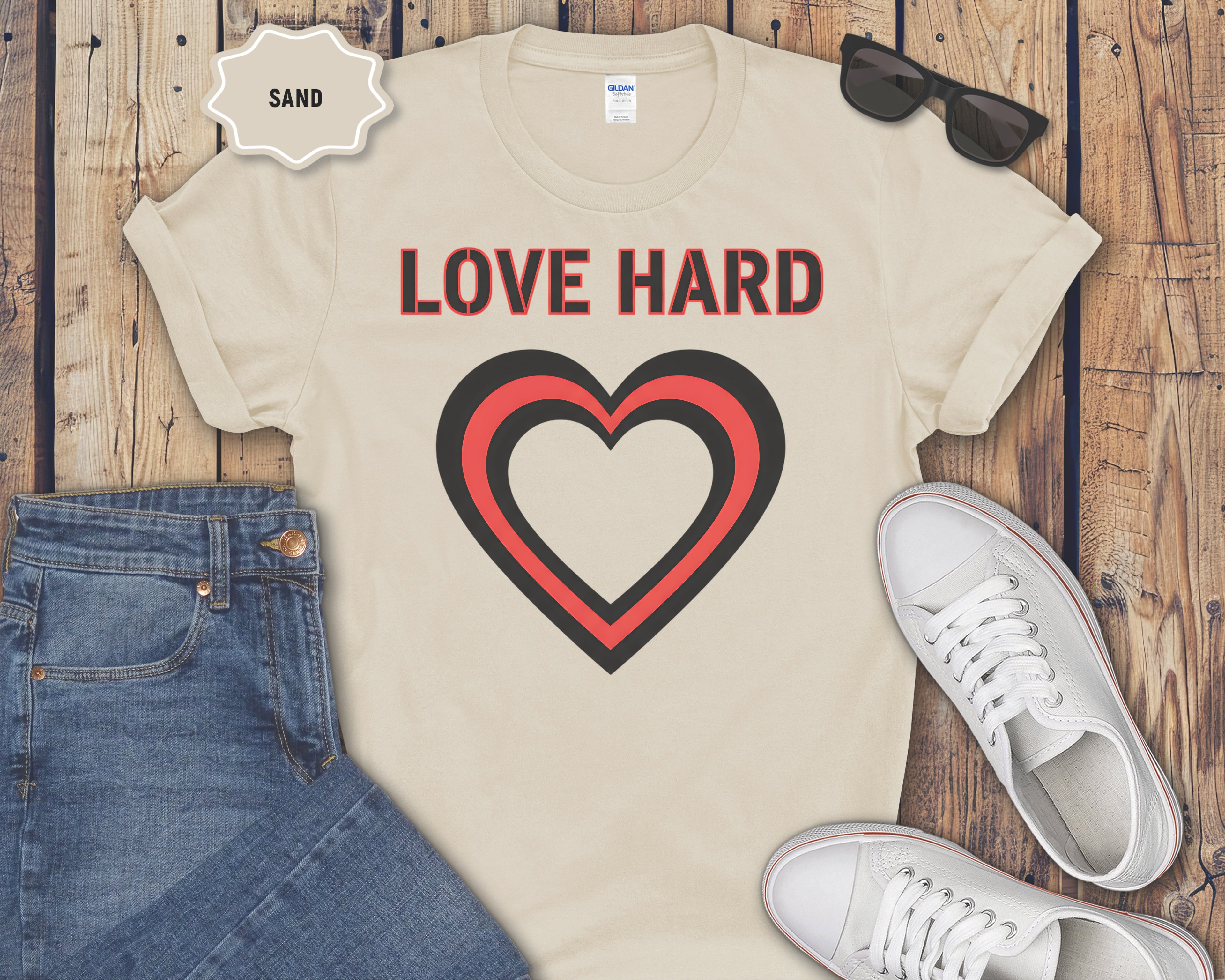 Love Hard heart graphic T-Shirt