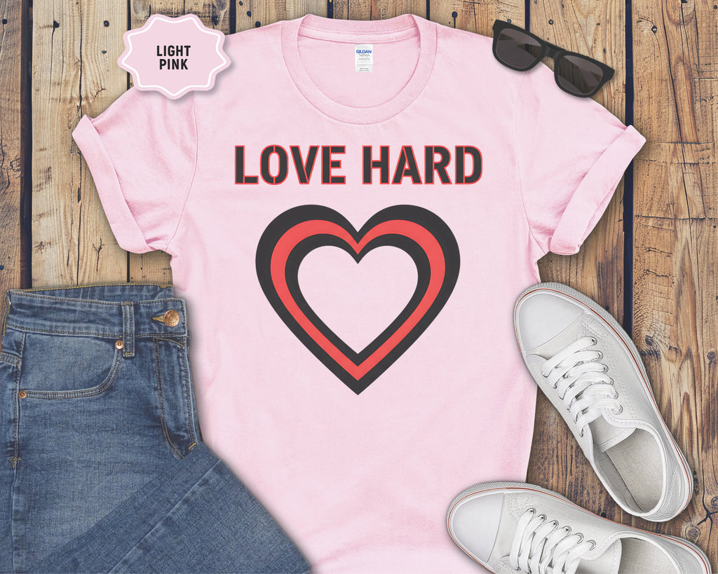Love Hard heart graphic T-Shirt
