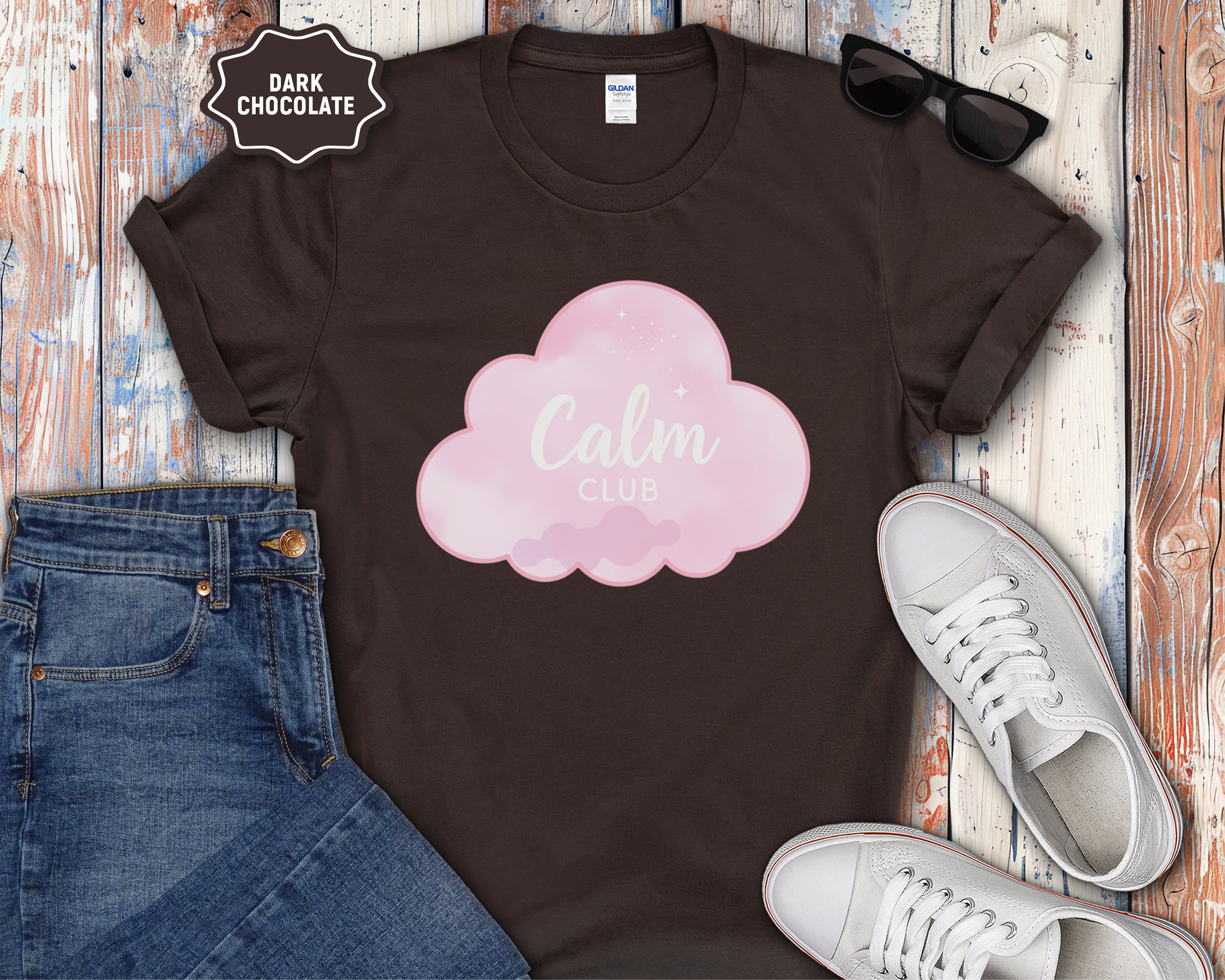 Calm Club circle design T-Shirt